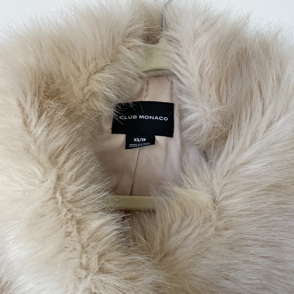 Club Monaco Evangah Faux-Fur Collar Wool Coat - Picture 5 of 11